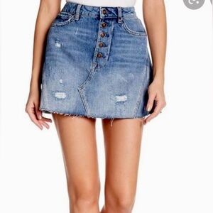 Free People We The Free Denim A-Line Mini Skirt Size 27 High Rise Raw Hem